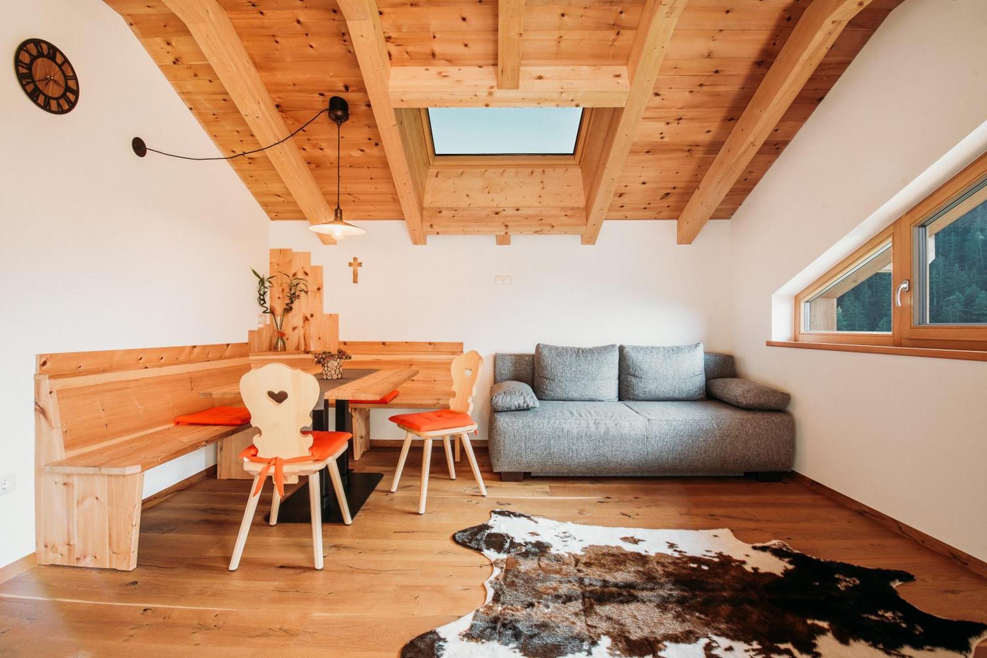 Grosskarnaiderhof Appartements-Bauernhof-Natur Pur Luson Esterno foto